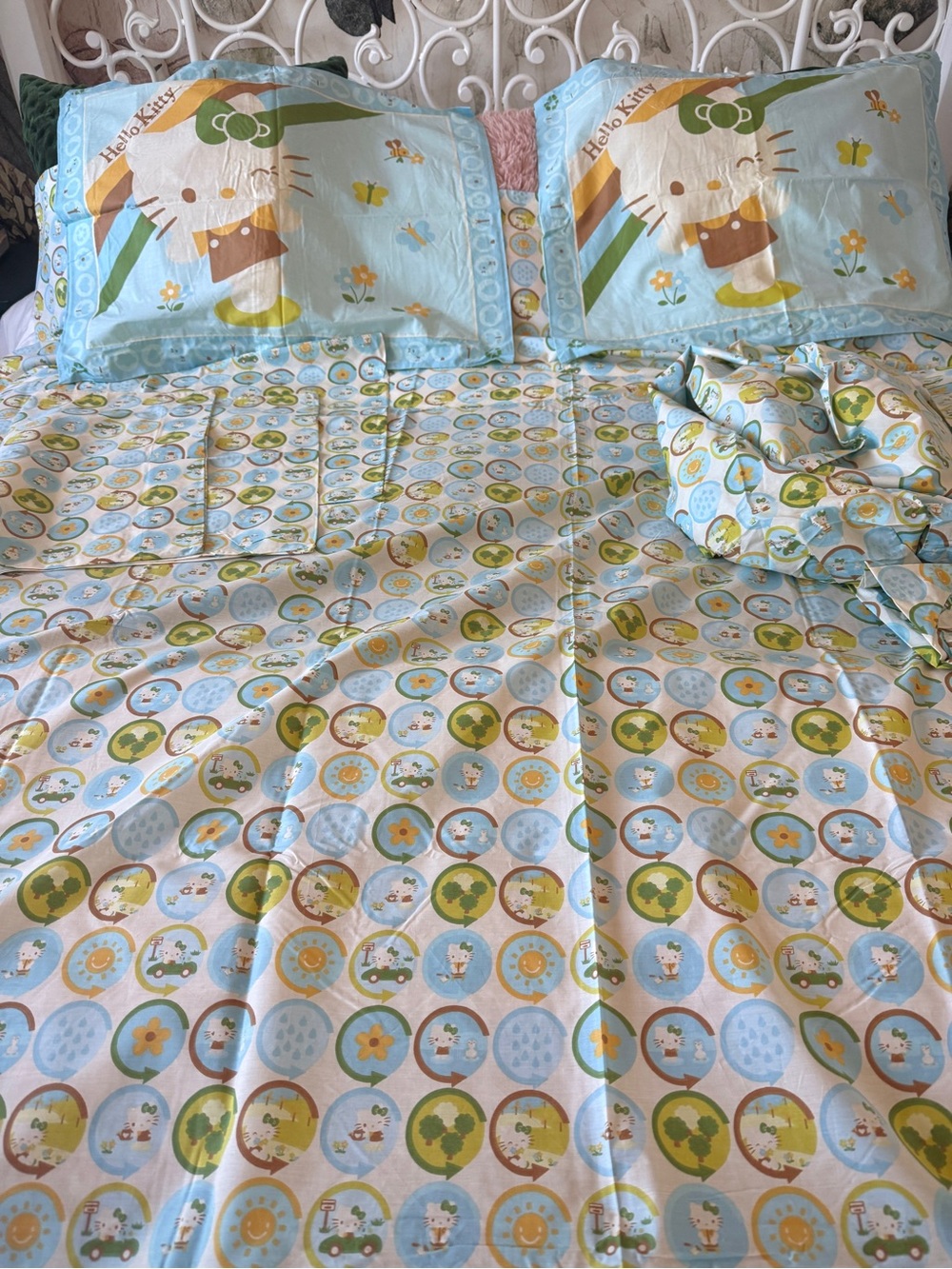 Hello Kitty Sanrio Full Sheet Set 6 Pc 100% Cotton Sheets Pillowcases & Shams